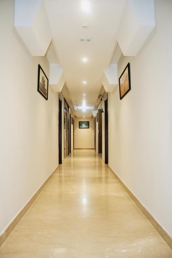 Hotel Magic Tree Karol Bagh Metro Station New Delhi Esterno foto