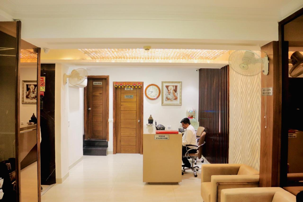 Hotel Magic Tree Karol Bagh Metro Station New Delhi Esterno foto