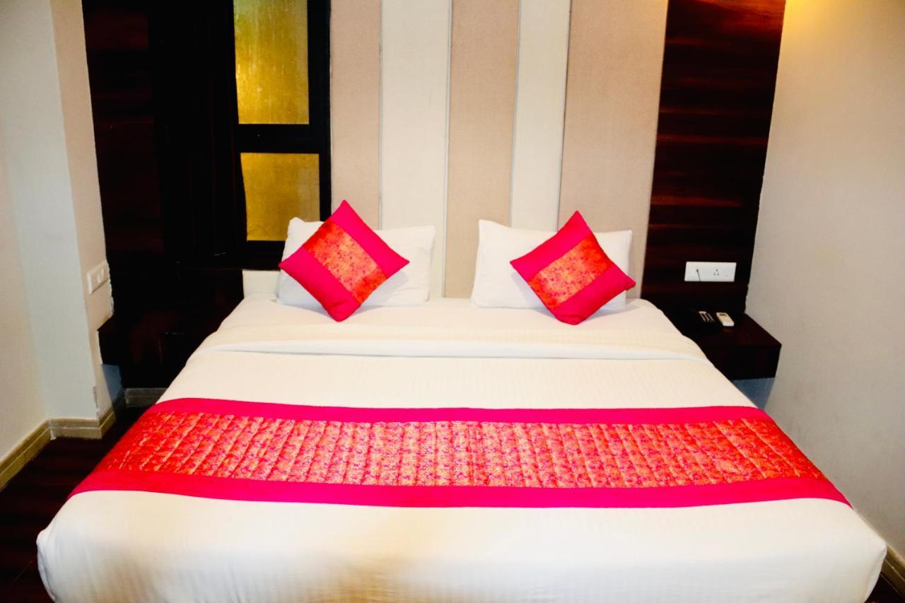 Hotel Magic Tree Karol Bagh Metro Station New Delhi Esterno foto