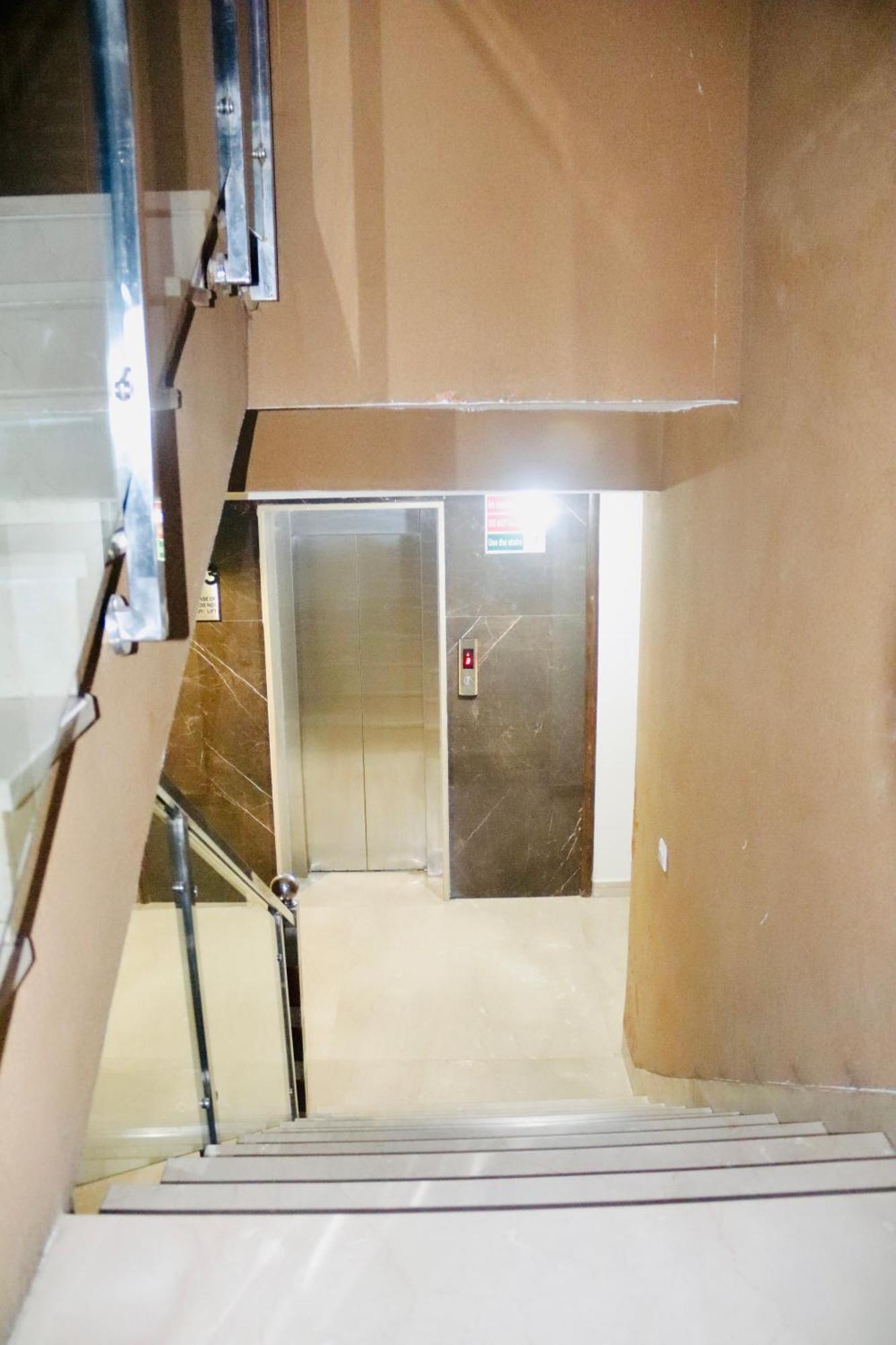 Hotel Magic Tree Karol Bagh Metro Station New Delhi Esterno foto